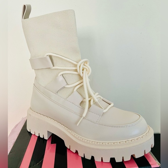 NIB Dolls Kill Lady GoDiva First To Board Platform Ankle Boots Vegan Leather - Picture 1 of 13